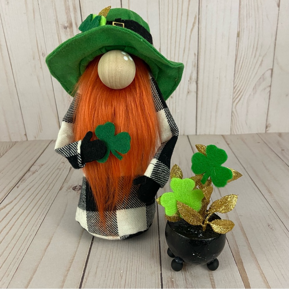 St. Patrick’s Day Festive Irish Gnome Leprechaun Shamrock Orange Beard Flannel